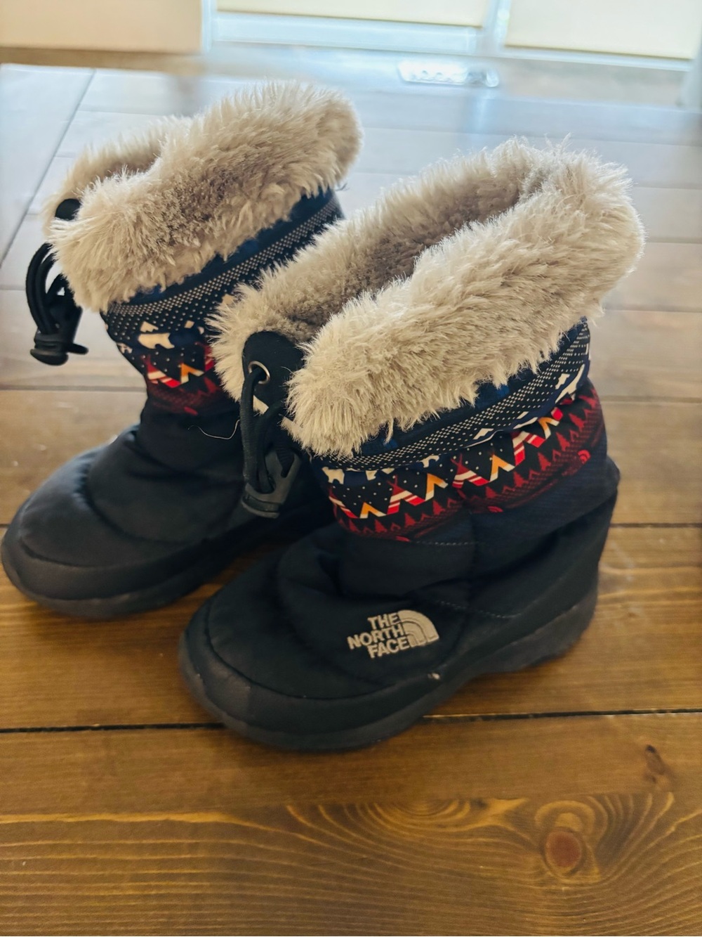 The North Face Men’s Black Winter Boots with Gray Faux Fur Cuff
